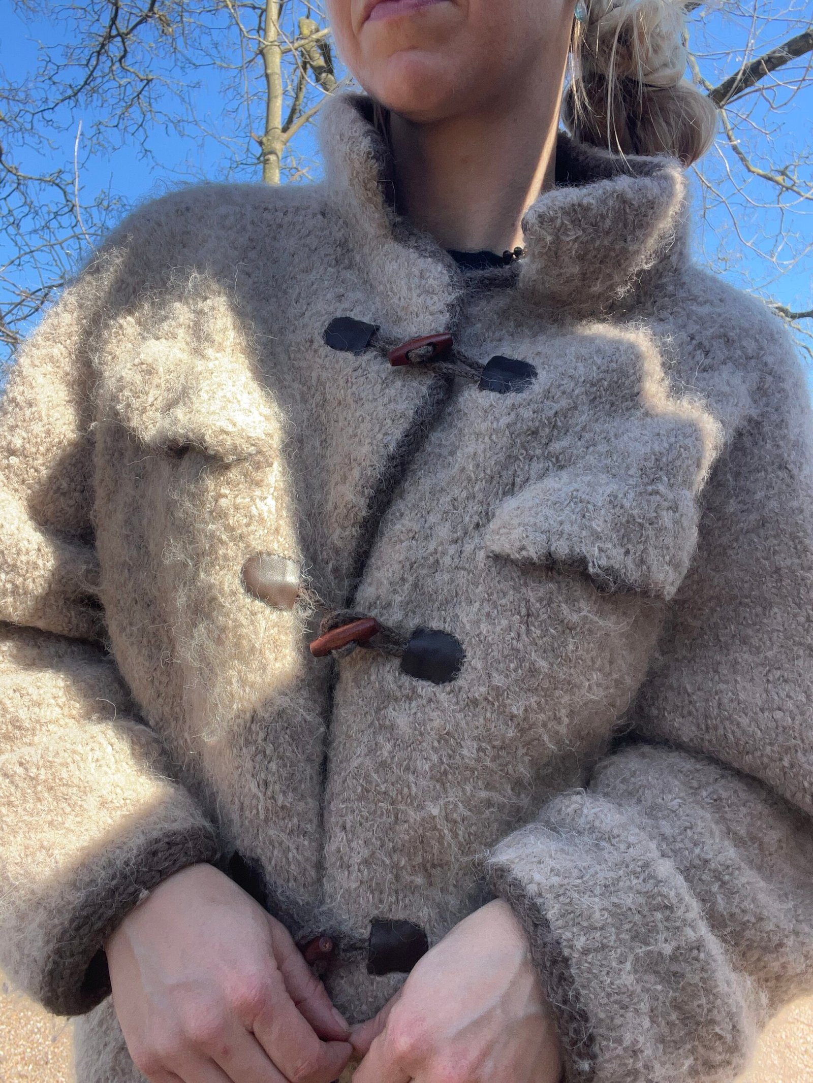 April Jacket (English) - Oversized jacket knitting pattern
